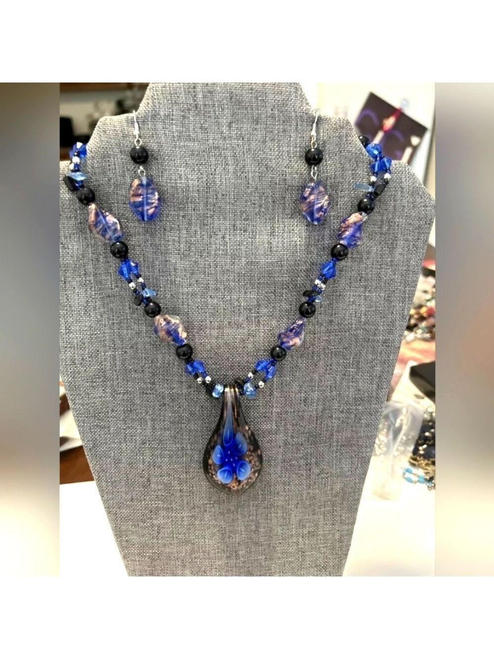 Pretty Blue & Black Glass Bead Necklace  20” Earrings Hang 2 1/2”